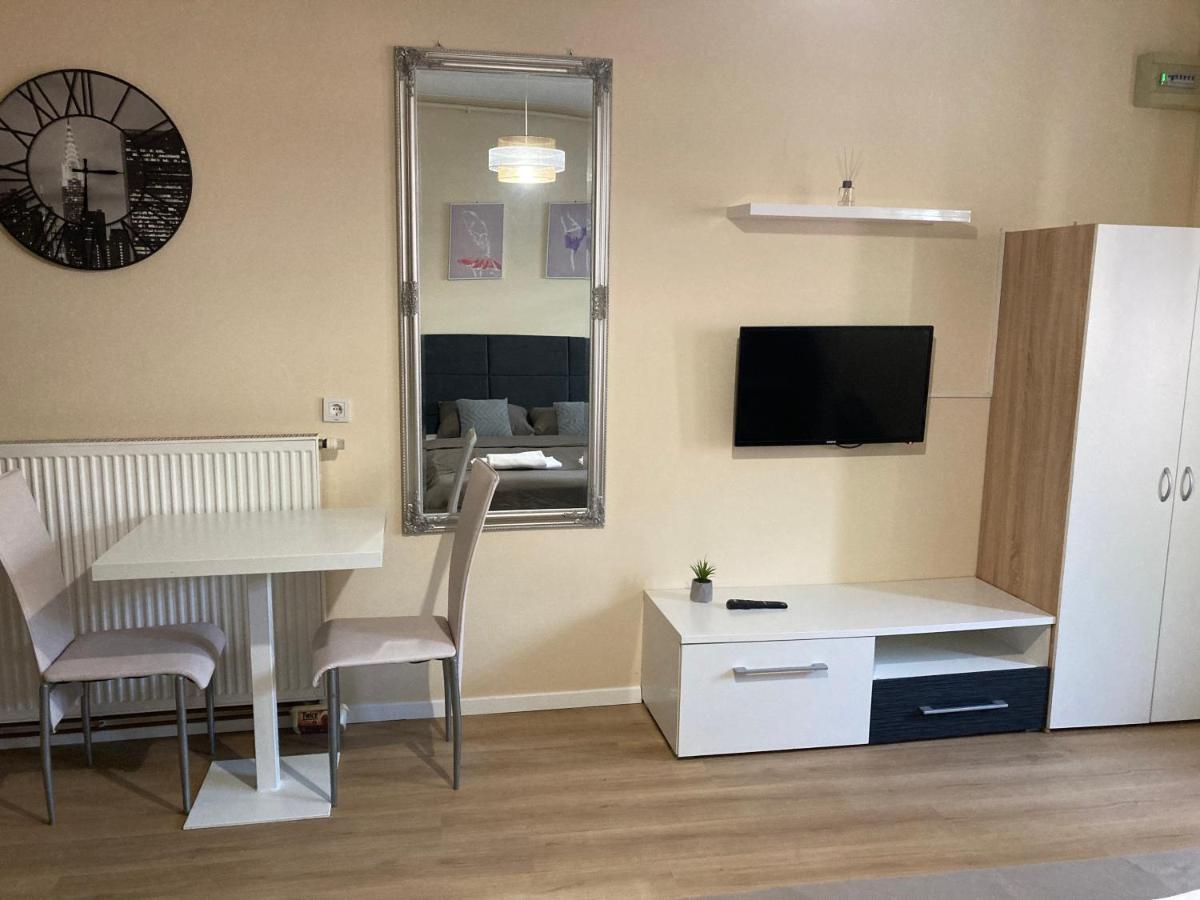 Studioapartmani Jedvaj クラピナ エクステリア 写真