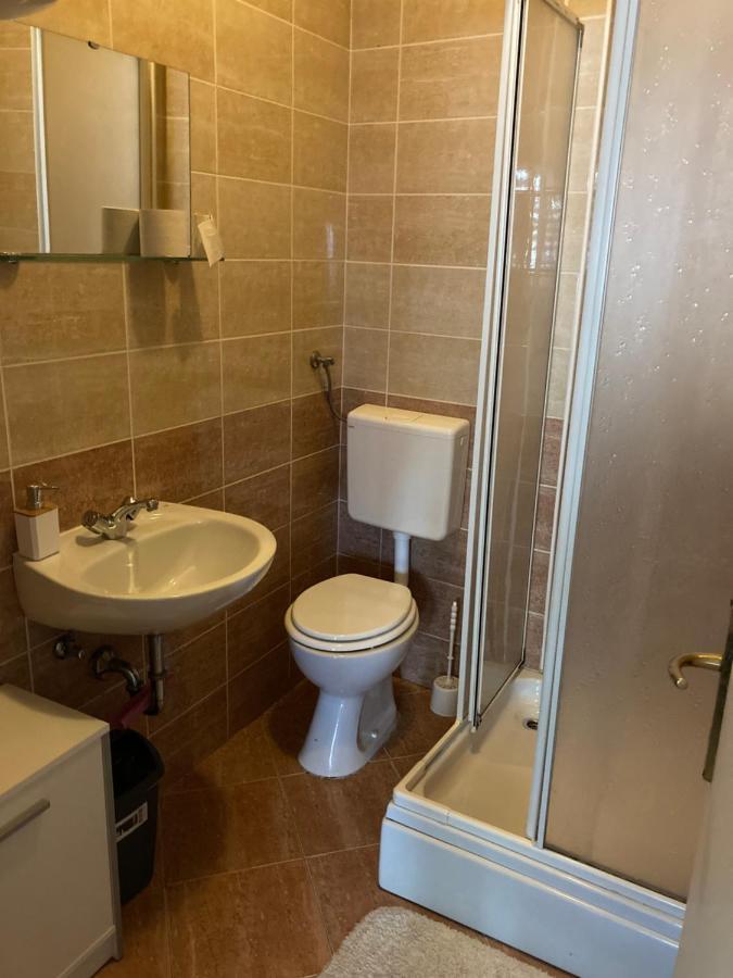 Studioapartmani Jedvaj クラピナ エクステリア 写真